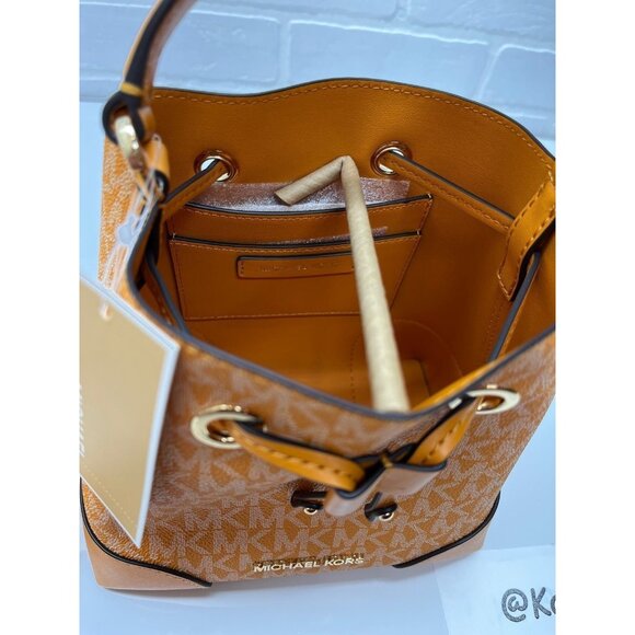 Michael Kors bucket bag mercer small drawstring messenger purse honeycomb multi - Picture 10 of 12